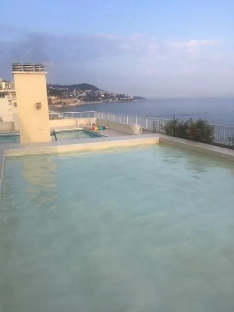 Studio Et Ses Deux Piscines Nice